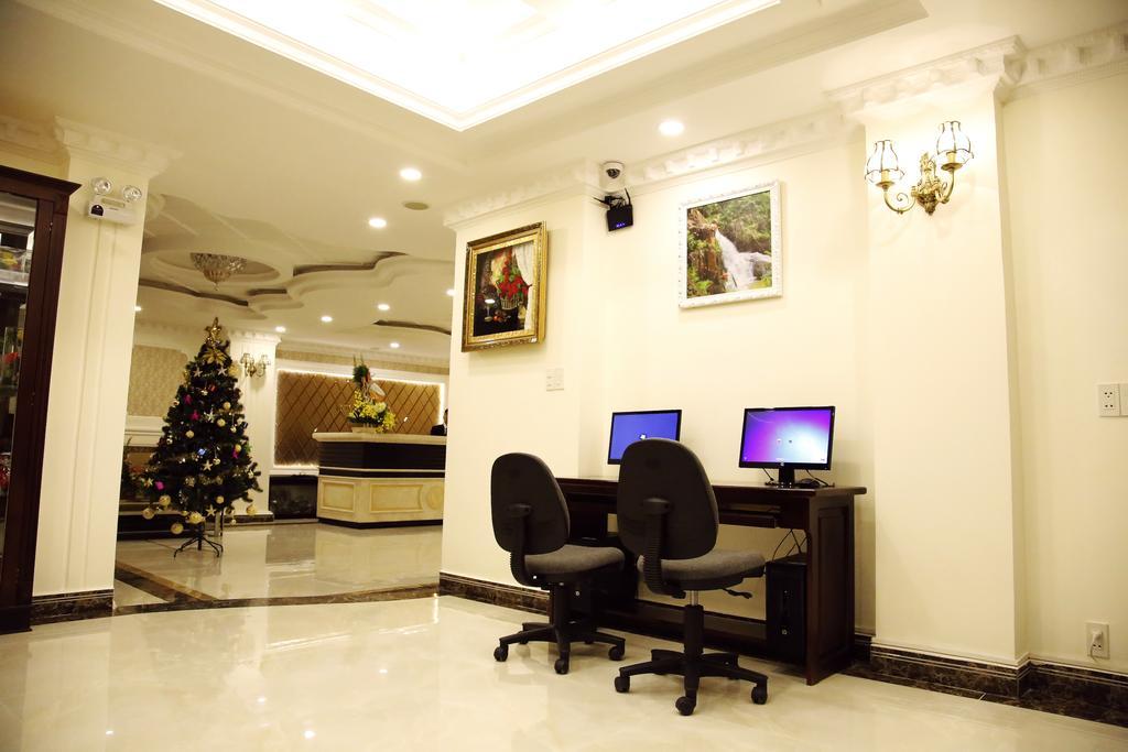 Royal Dalat Hotel Exterior photo