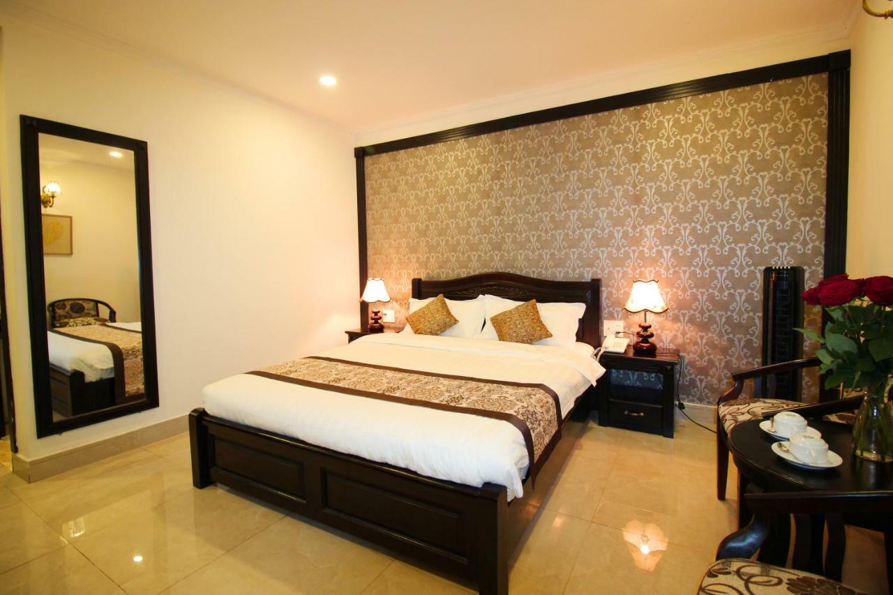 Royal Dalat Hotel Exterior photo